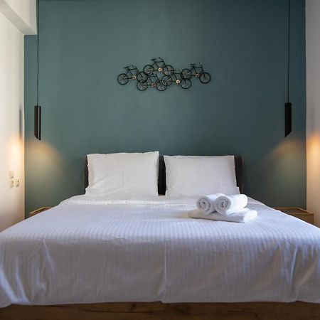 Petrino Suites Mesolonghi Mesolóngion Exterior foto
