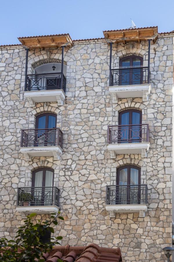 Petrino Suites Mesolonghi Mesolóngion Exterior foto